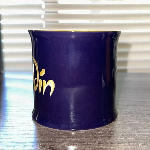 Disney Aladdin Coffee Mug - Picture 2 of 8